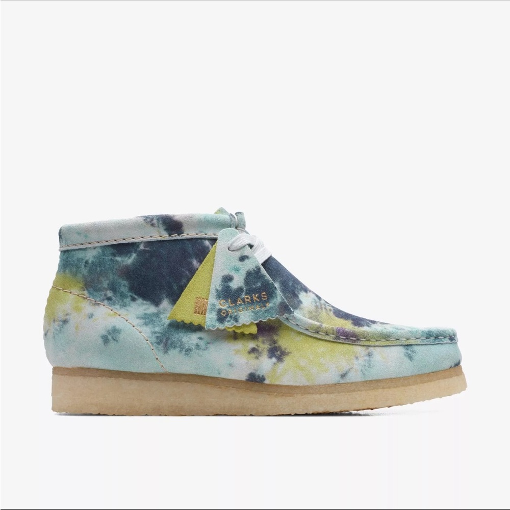 Clarks Women Wallabee Boots Green/Blue tie dye
